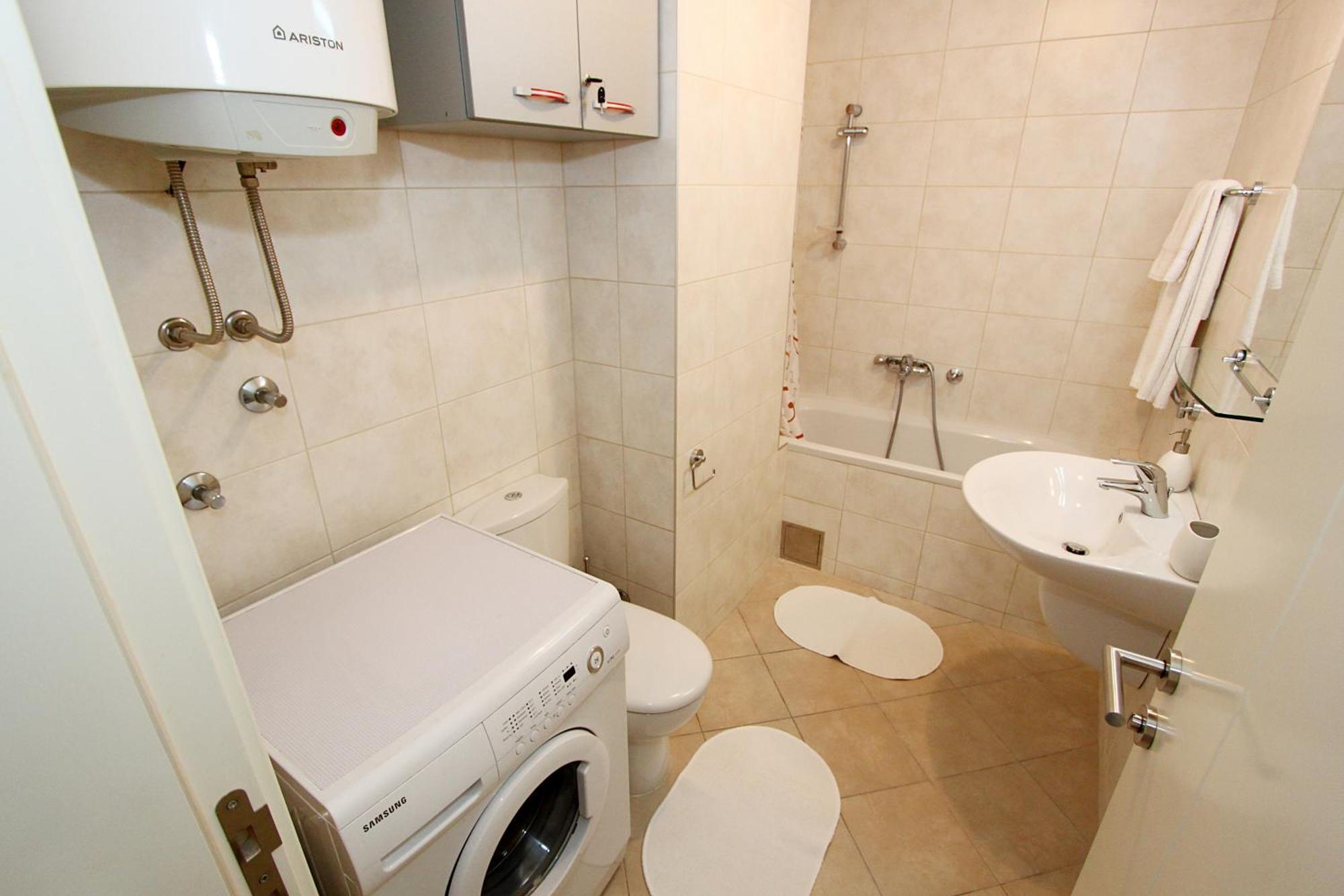 New Belgrade Apartments, Parking 5 Eur Per Day Phòng bức ảnh