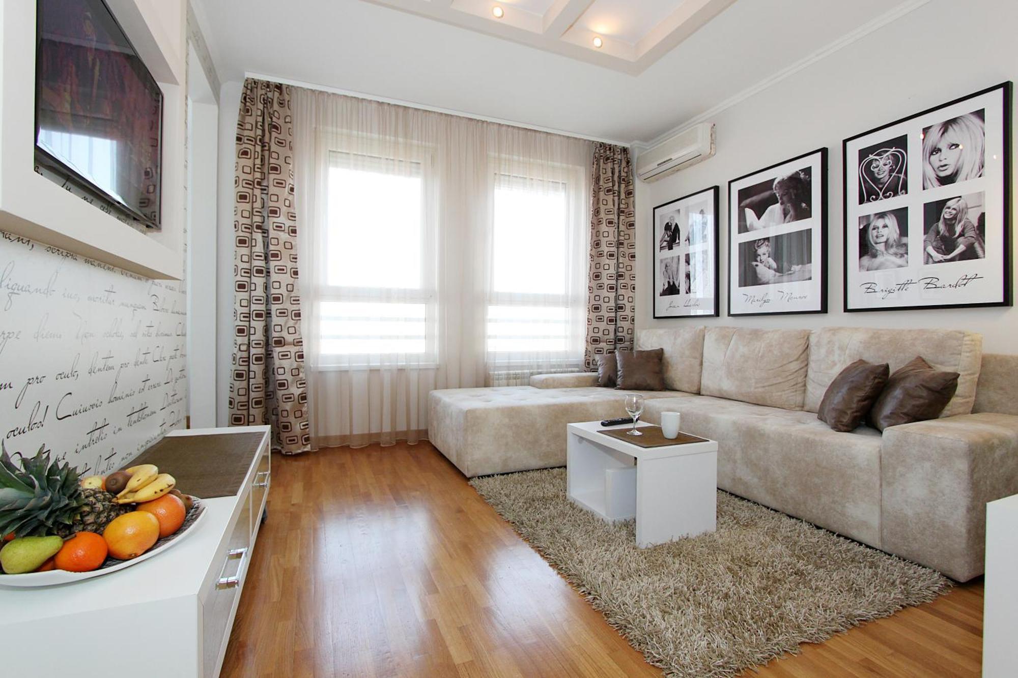 New Belgrade Apartments, Parking 5 Eur Per Day Phòng bức ảnh